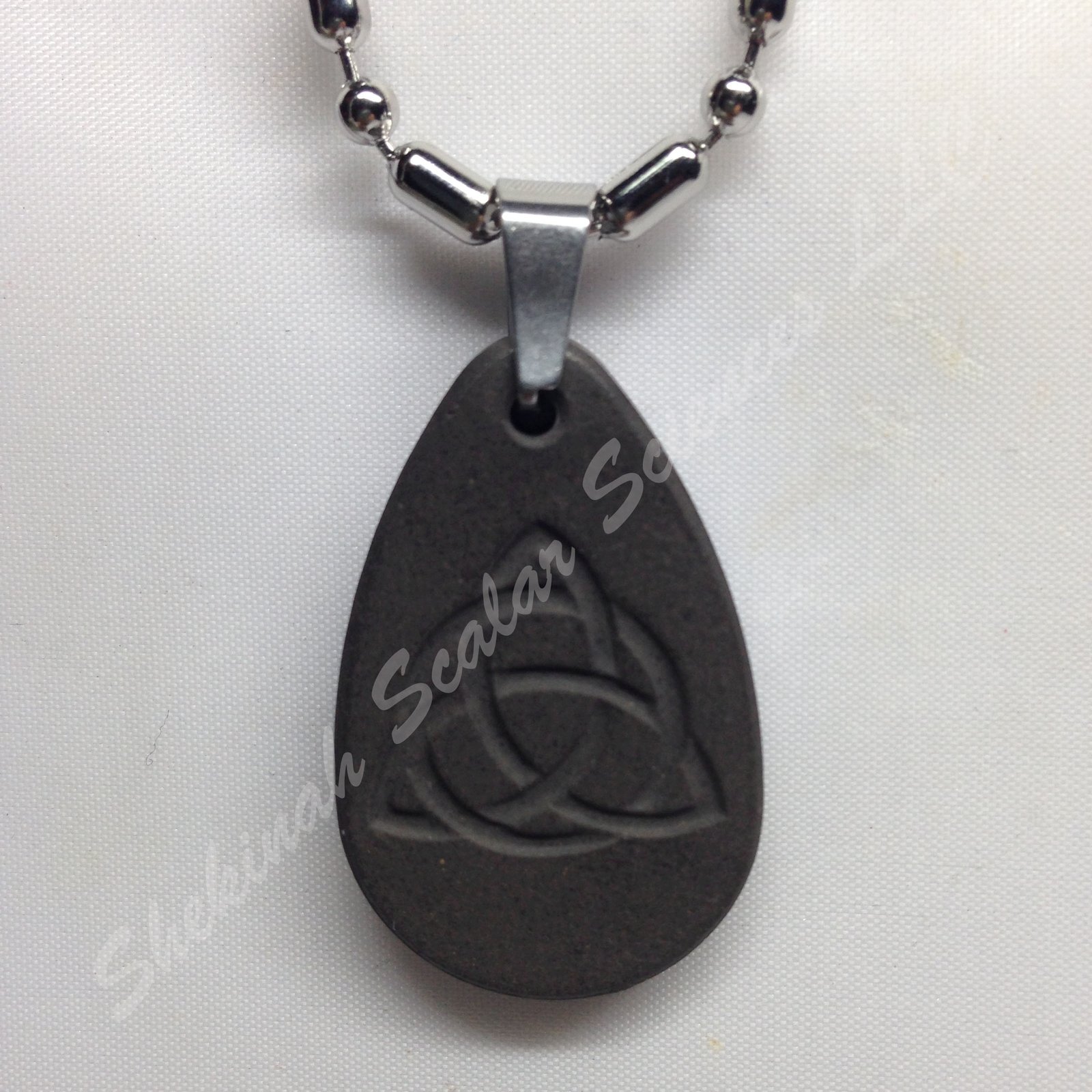 Triquetra / Trinity Energy Pendant - 7448 Ions/Cm3