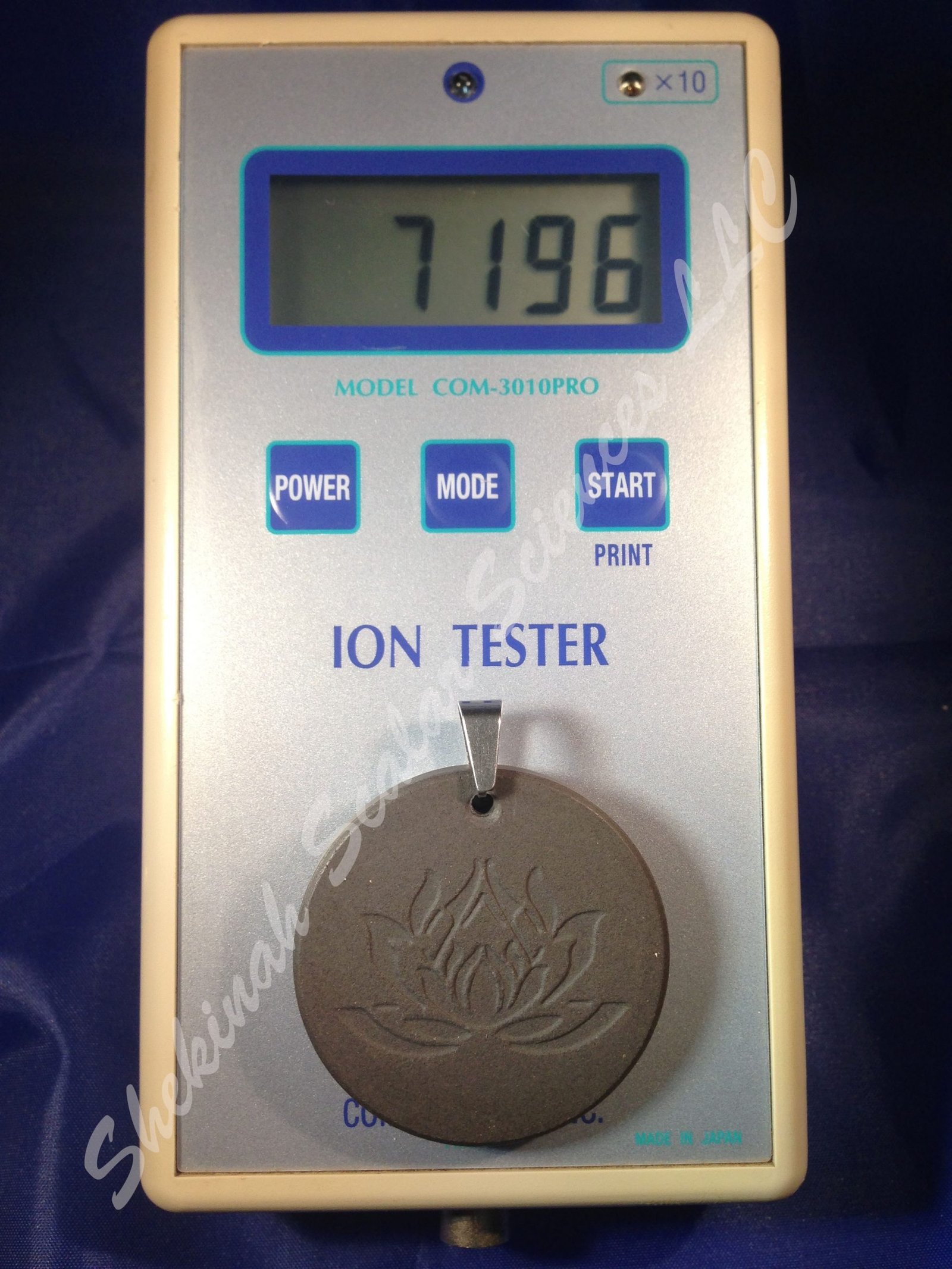 Lotus Flower Energy Pendant - 7196 Ions/Cm3 - Image 3